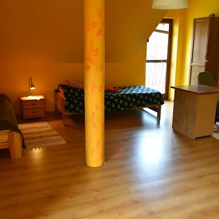 Comfortable House With Garden * Manki
