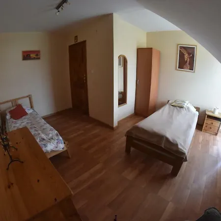 Comfortable House With Garden * Manki