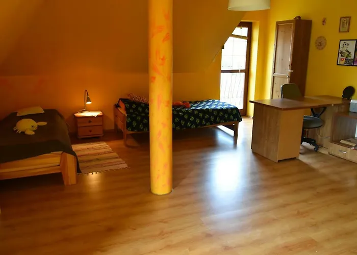 Comfortable House With Garden * Manki