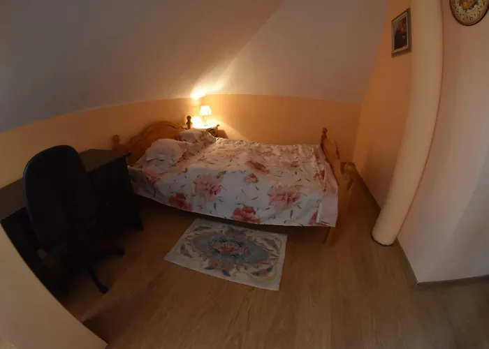 Comfortable House With Garden Вилла