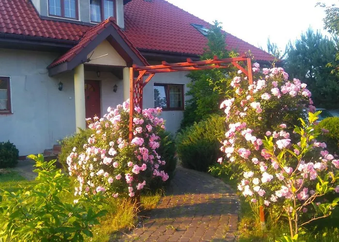 Вилла Comfortable House With Garden Manki